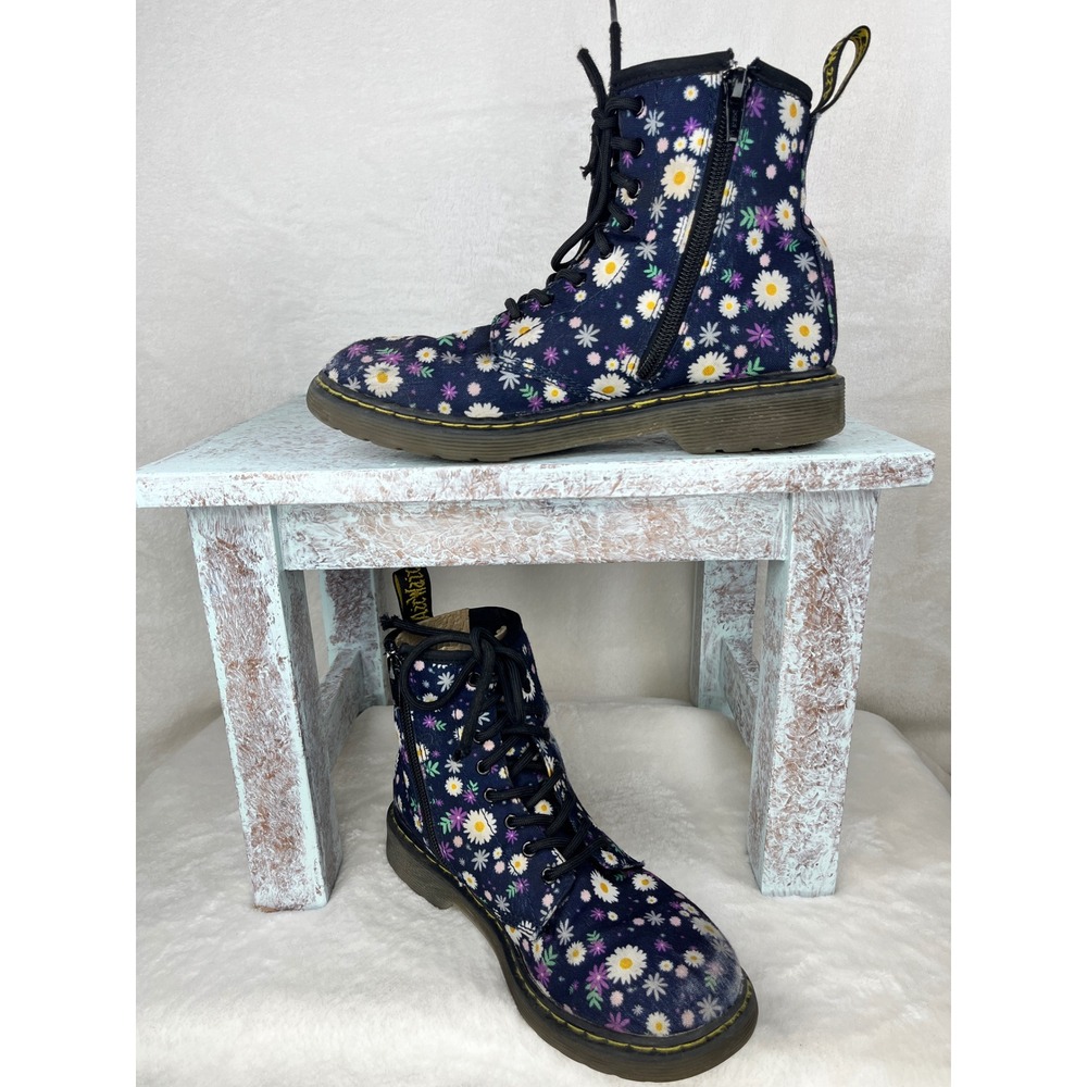 Dr Martens Delaney Floral Canvas Boots‎ Size 5 Girl Daisy ( Boys size 4 )